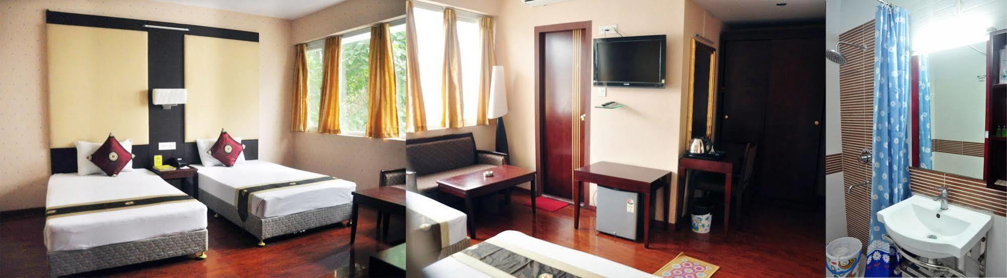 Astoria Hotel Колката Екстериор снимка